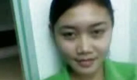 นาตาชาลังช่วยตัวเอง วิดีโอ โป๊ ฝรั่ง